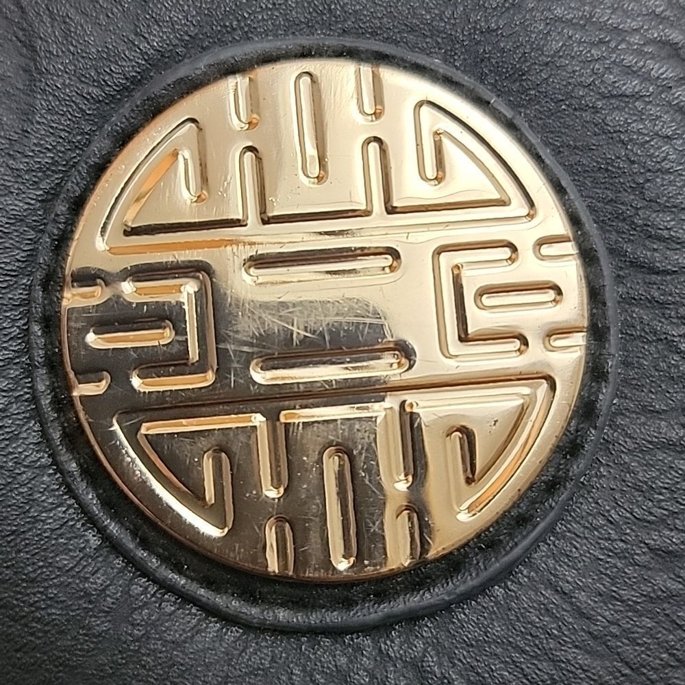 Wallet with wrist strap - Picture 4 of 4